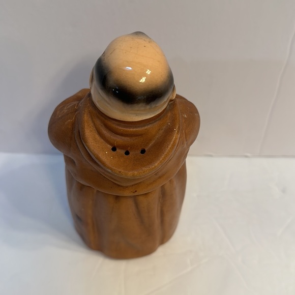 Vintage 1960's Twin Winton Friar/Monk Salt Shaker 6" Tall - Picture 3 of 6